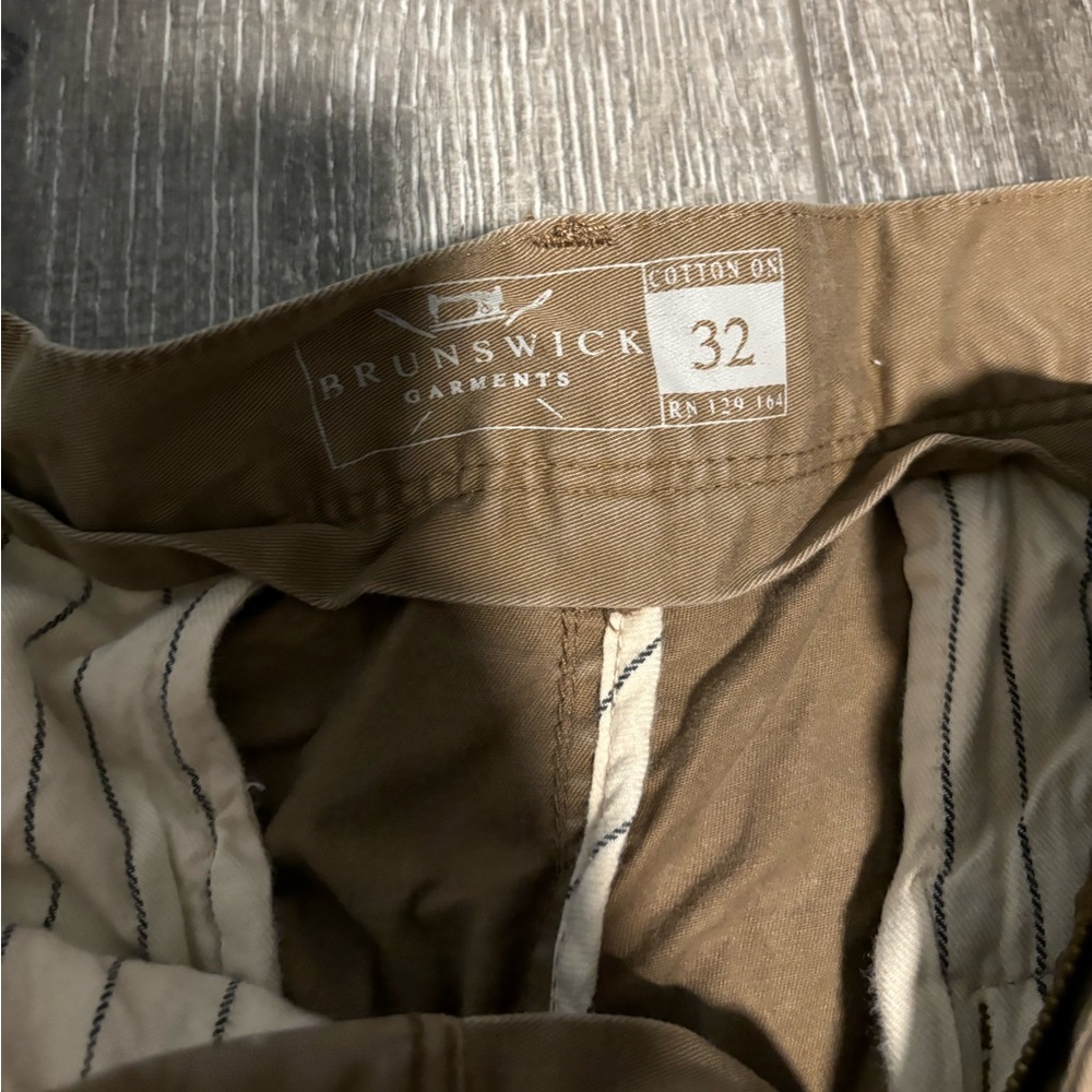 Khaki jeans 32x30 and 30x30